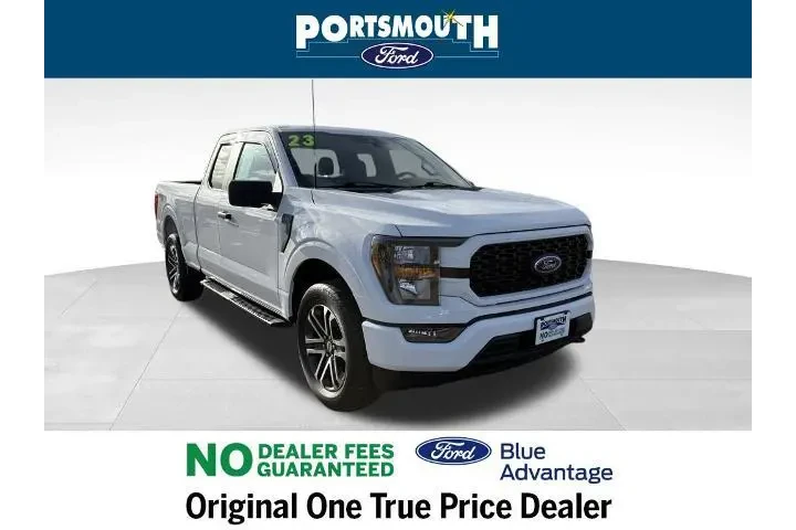 $37995 : Ford F-150 2023 4x4 XL 4dr S image 1