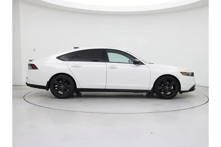 $28998 : Honda Accord Hybrid 2024 Spo image 7