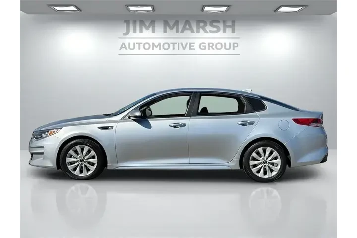 $9988 : Kia Optima 2017 LX 4dr Sedan image 3