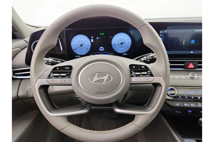 $23998 : Hyundai ELANTRA 2025 SEL Con image 10