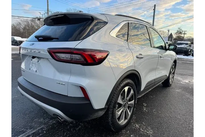 $31700 : Ford Escape 2025 AWD Platinu image 9