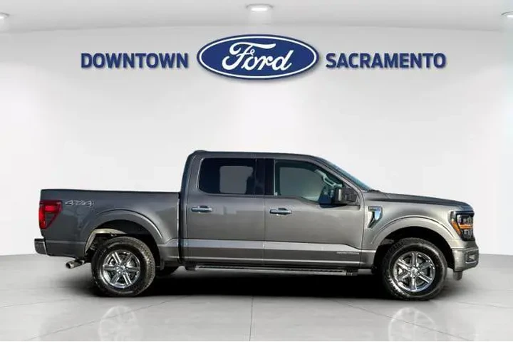 $39990 : Ford F-150 2025 4x4 XLT 4dr image 10
