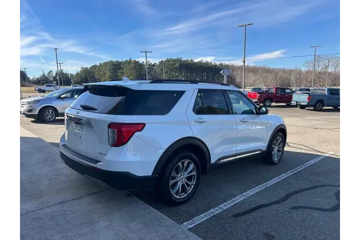 $33995 : Ford Explorer 2022 AWD XLT 4 image 5