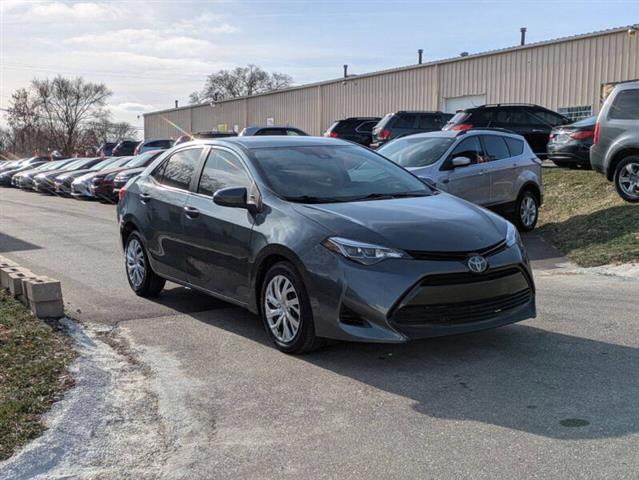 $9990 : 2018 Corolla LE image 8