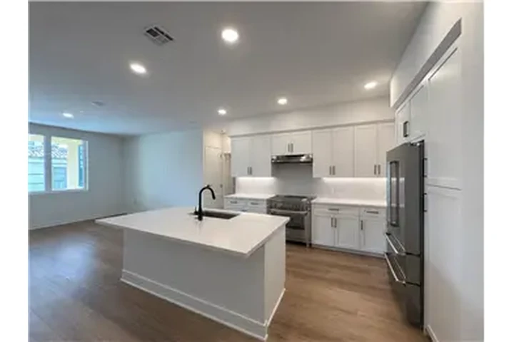 $7250 : Rental property with 2 bedro image 5