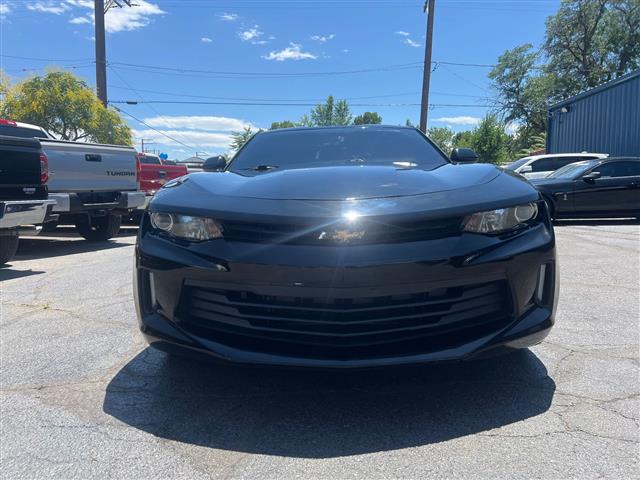 $17088 : 2017 Camaro LS, MANUAL TRANNY image 4