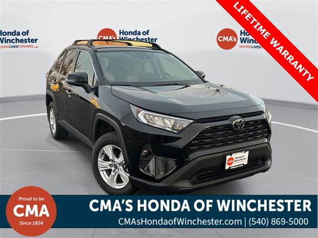 $29100 : PRE-OWNED 2021 TOYOTA RAV4 XLE image 1