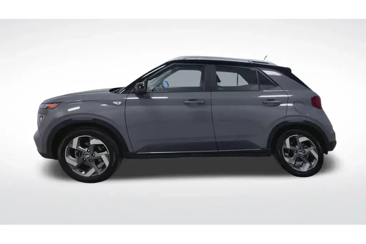 $19995 : Hyundai VENUE 2023 Limited 4 image 5