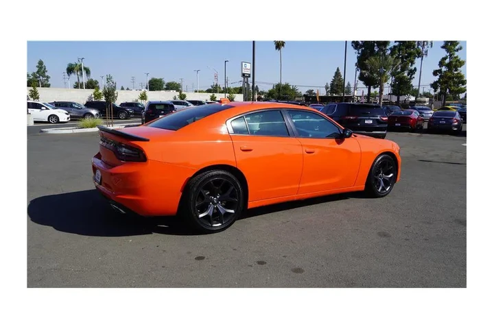 $21984 : 2020 Charger SXT image 6