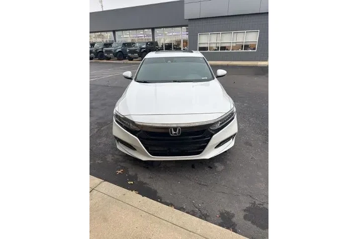 $20525 : Honda Accord 2018 Sport 4dr image 4