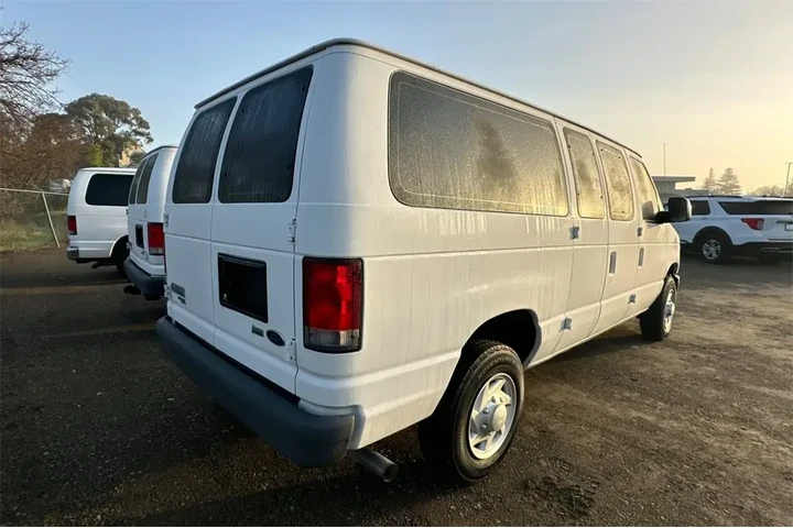 $27488 : Ford E-Series 2013 E-350 SD image 3