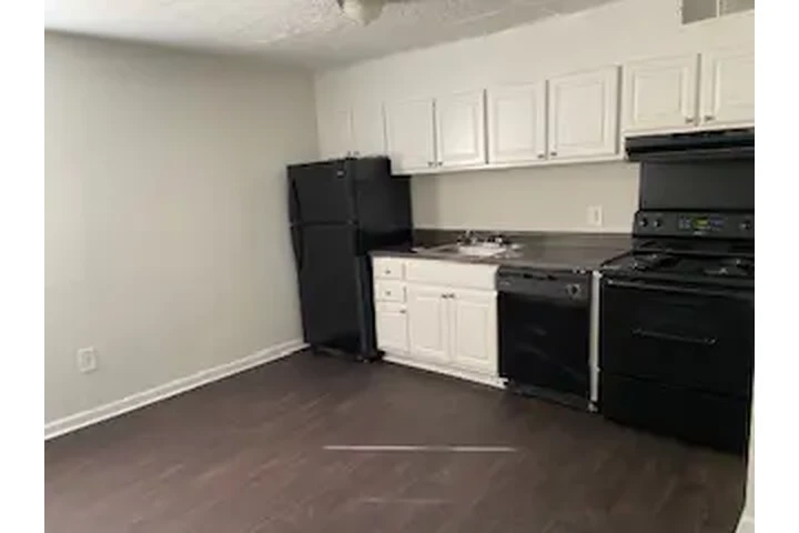 $1125 : Highland Village image 5