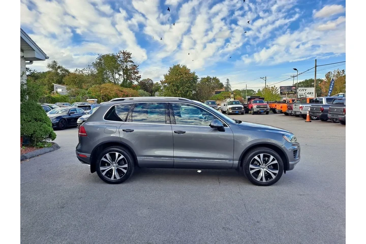 $14700 : 2017 VOLKSWAGEN TOUAREG V6 WO image 5
