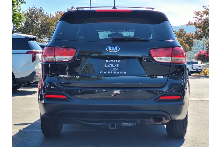 $9799 : 2016 Sorento LX image 7