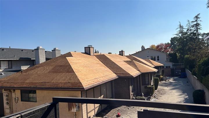 Hernandez Roofers Inc. image 4