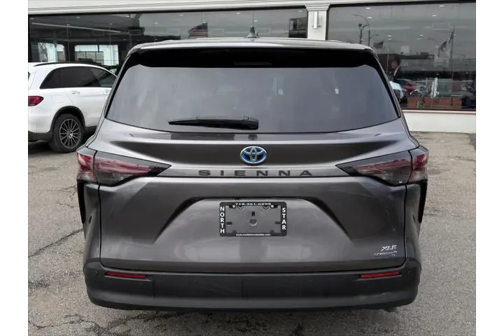 $33495 : Toyota Sienna 2023 XLE 8-Pas image 5