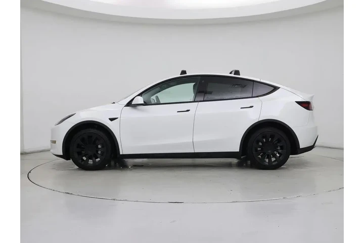 $28998 : Tesla Model Y 2022 AWD Long image 3