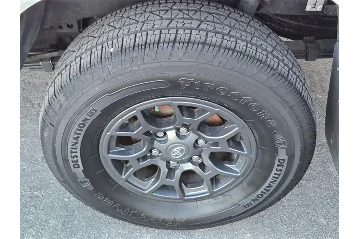 $29888 : Toyota Tacoma 2017 4x4 TRD O image 6