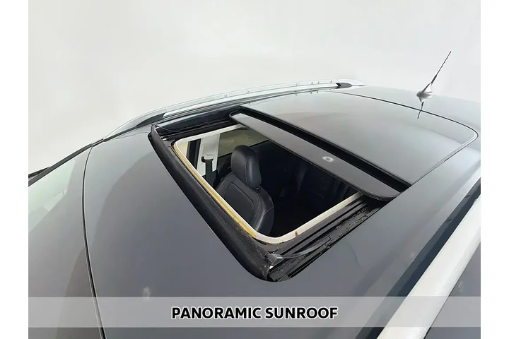 $13299 : Ford Escape 2019 AWD Titaniu image 4