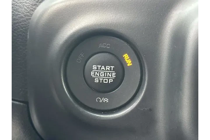 $28387 : Jeep Wrangler Unlimited 2022 image 2