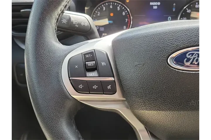$24590 : Ford Explorer 2023 XLT 4dr S image 10