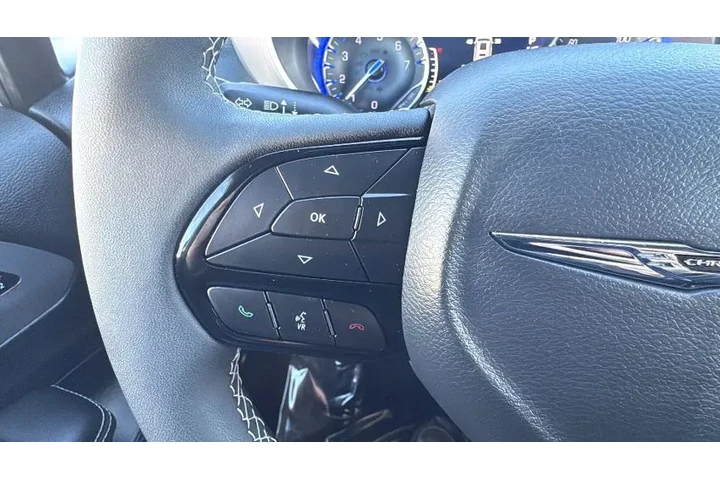 $35995 : 2025 PACIFICA image 1