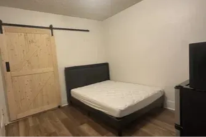 $950 : Sur Centro Vernon y Normandie image 2