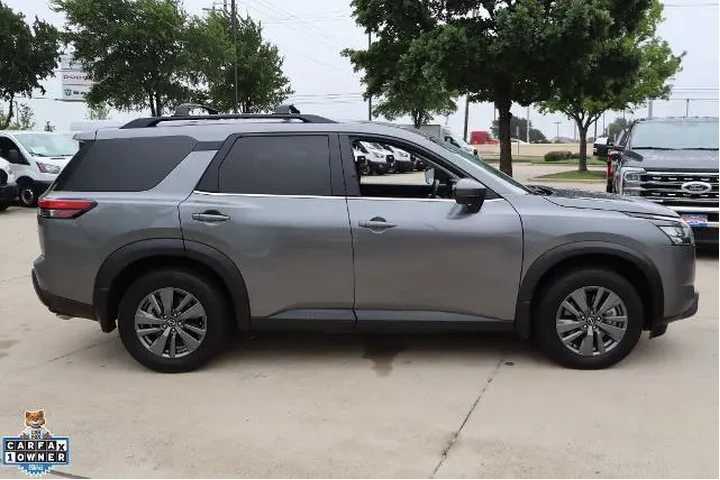 $28495 : Nissan Pathfinder 2024 SV 4d image 2
