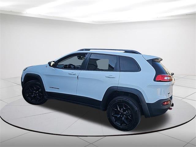 $9999 : Pre-Owned 2015 Cherokee Trail image 3