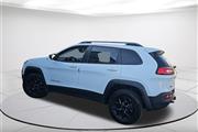 $9999 : Pre-Owned 2015 Cherokee Trail thumbnail