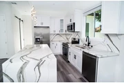 $2500 : 3Bed/2Bath in Koreatown LA thumbnail