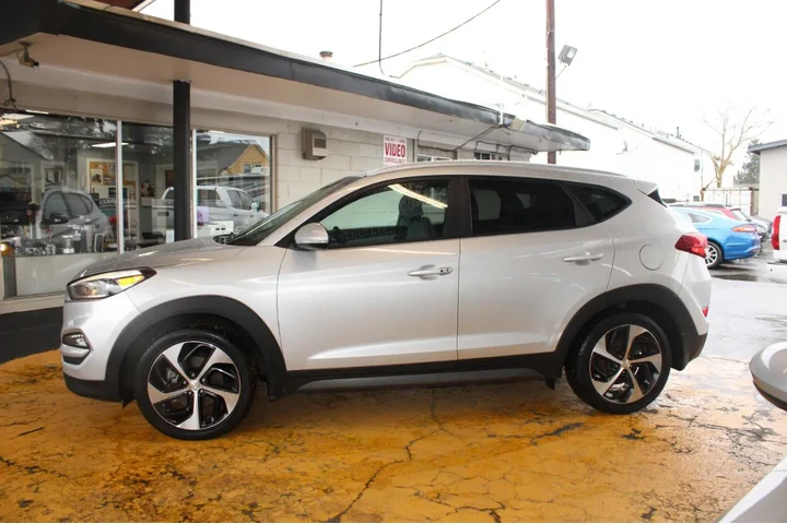 $12995 : 2016 Tucson AWD 4dr Sport image 3