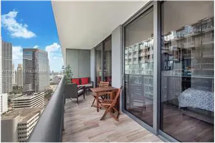 $5700 : Rental property with 1 bedro image 10