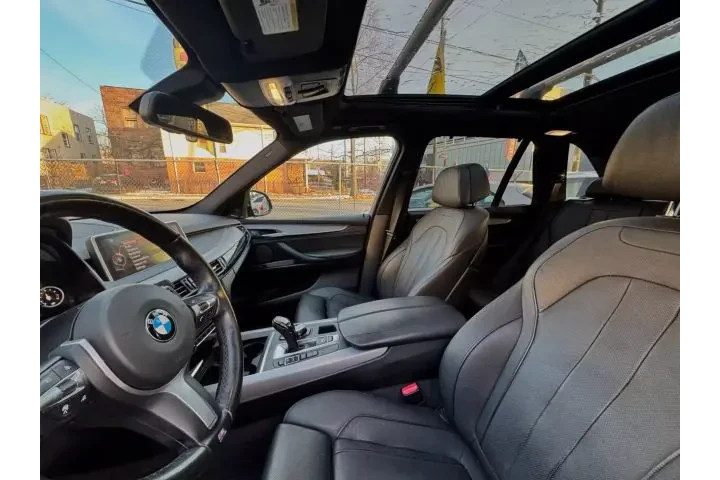 2016 BMW X52016 BMW X5 image 5