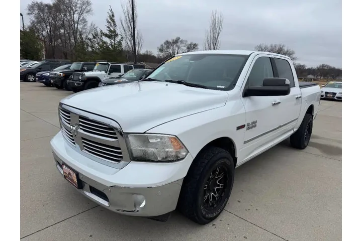 $162592 : 2015 RAM 1500 SLT image 2