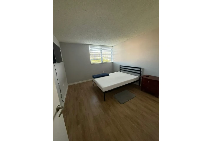 $1050 : 1 cuarto 1 baño image 2