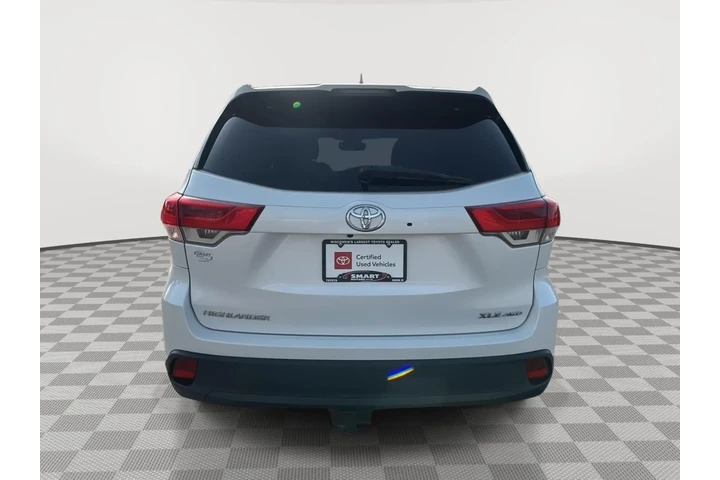 $21778 : Silver Certified 2017 Highlan image 7