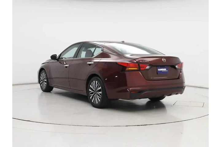 $17998 : Nissan Altima 2023 2.5 SV 4d image 2