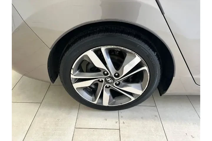 $10674 : Hyundai ELANTRA 2016 Limited image 8