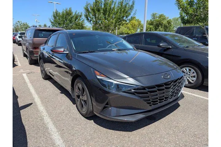 $17987 : Hyundai ELANTRA 2022 SEL 4dr image 10