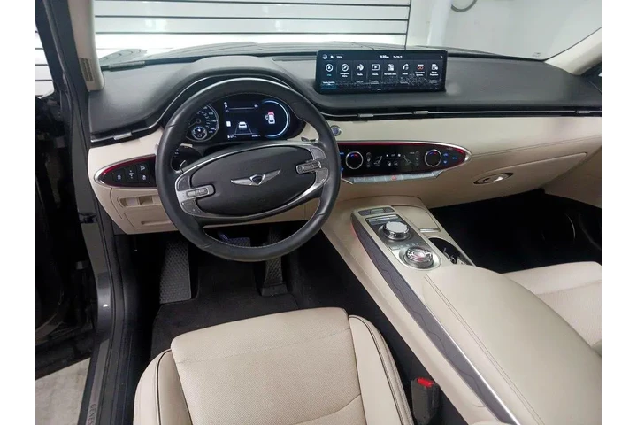 $35998 : Genesis GV70 2023 AWD 2.5T S image 9
