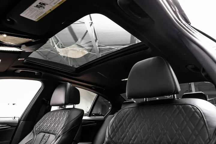 $32990 : 2018 5 Series M550i xDrive image 6