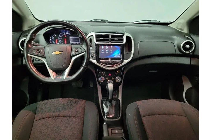 $13998 : Chevrolet Sonic 2017 LT Auto image 9