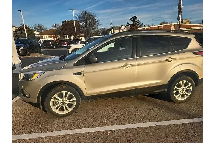 $12490 : Ford Escape 2018 AWD SE 4dr image 8