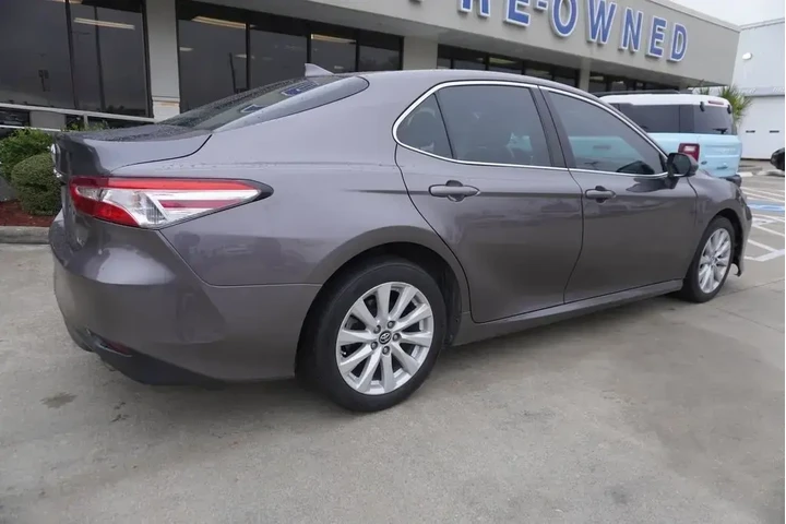 $18988 : Toyota Camry 2019 SE 4dr Sed image 6