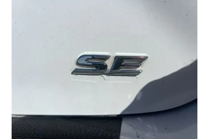 $29988 : Toyota Camry 2025 SE 4dr Sed image 9