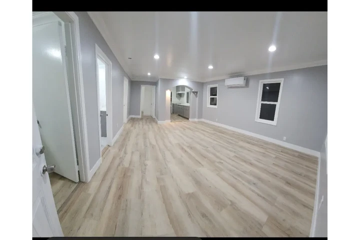 $3000 : Se Renta Casa en Los Angeles image 2