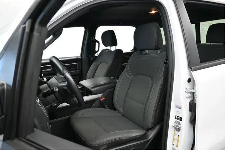 $33000 : Ram 1500 2024 4x2 Big Horn 4 image 10