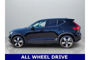 $15495 : Volvo XC40 2019 AWD T5 Momen thumbnail