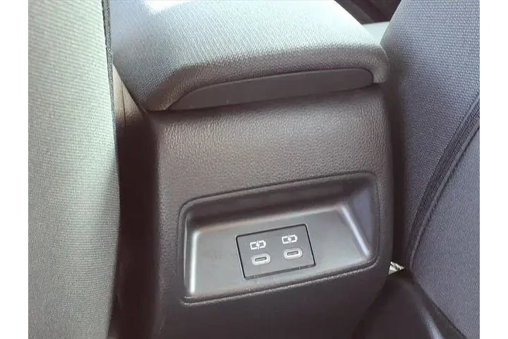 $19857 : Toyota Corolla 2024 LE 4dr S image 8